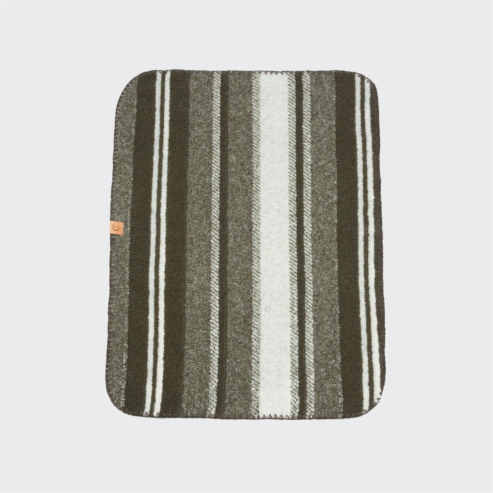 cloud7_hundedecke_evergreen_braun_gestreift