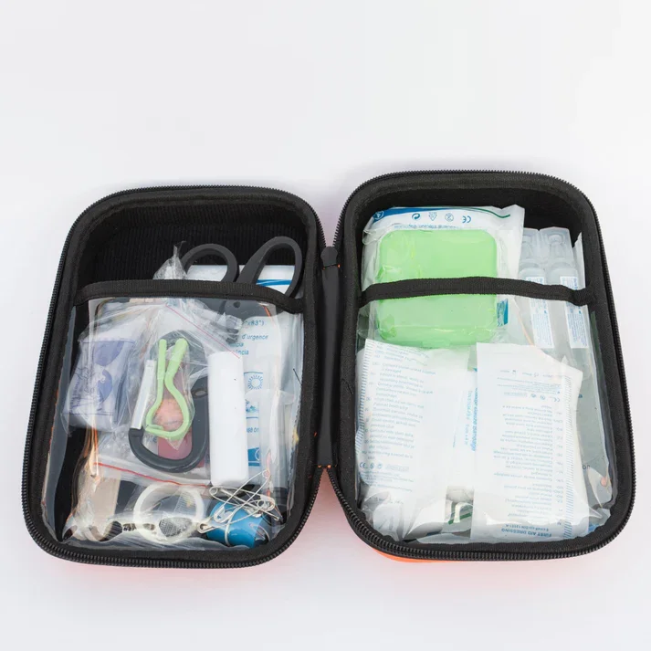 First Aid Kit - Erste Hilfe Reisetasche